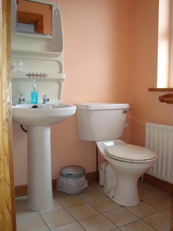 Hy Breasal B&B Achill Sound Exteriér fotografie